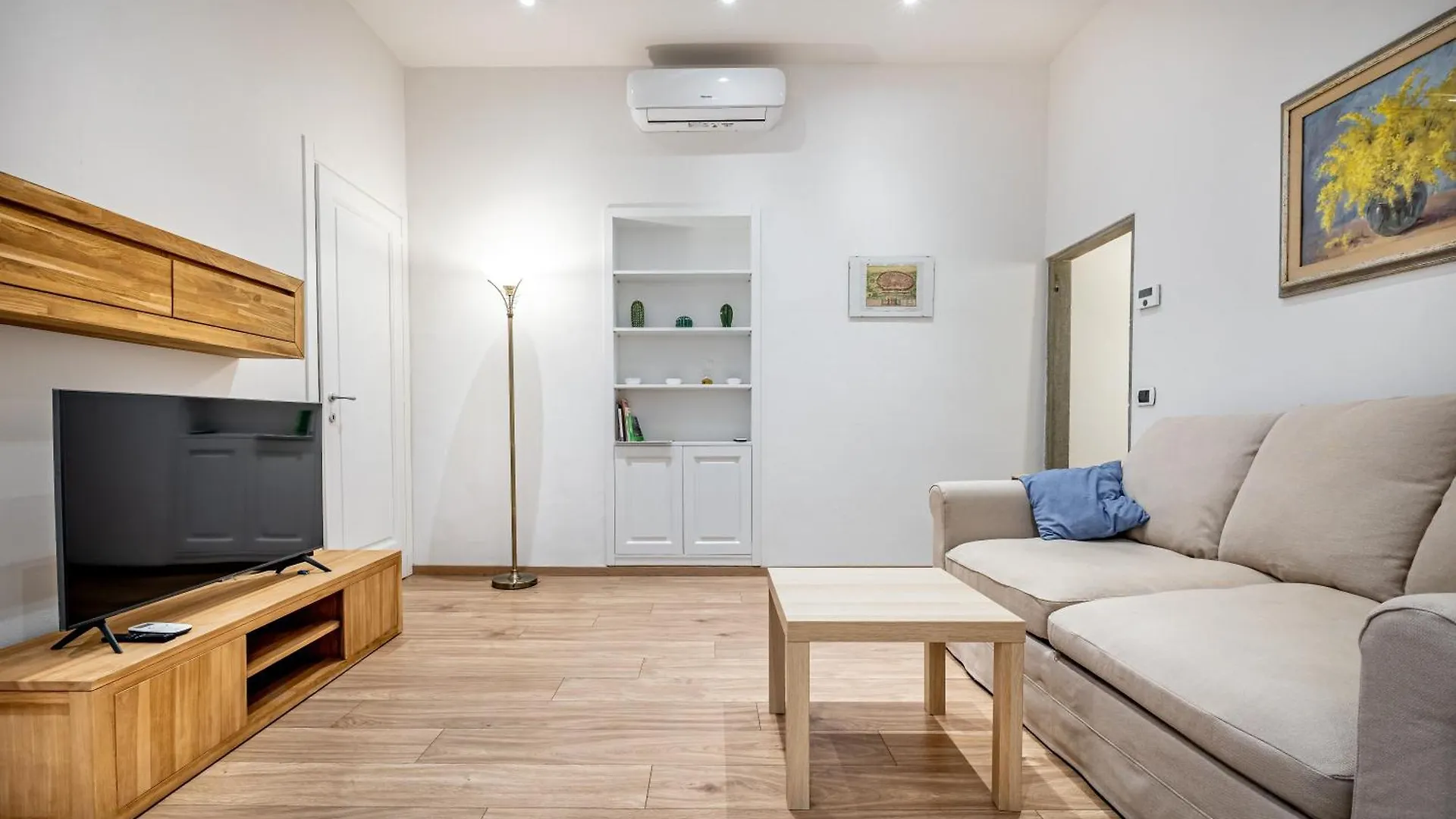 Apartment Roommo Via Dei Pilastri Giada Florence